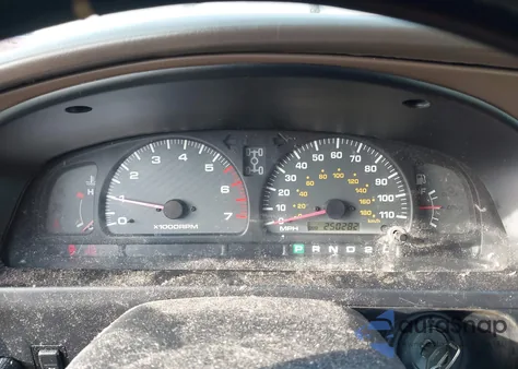 2002 Toyota 4Runner Sr5 V6 z USA, uszkodzony, nr VIN JT3HN86R429072010